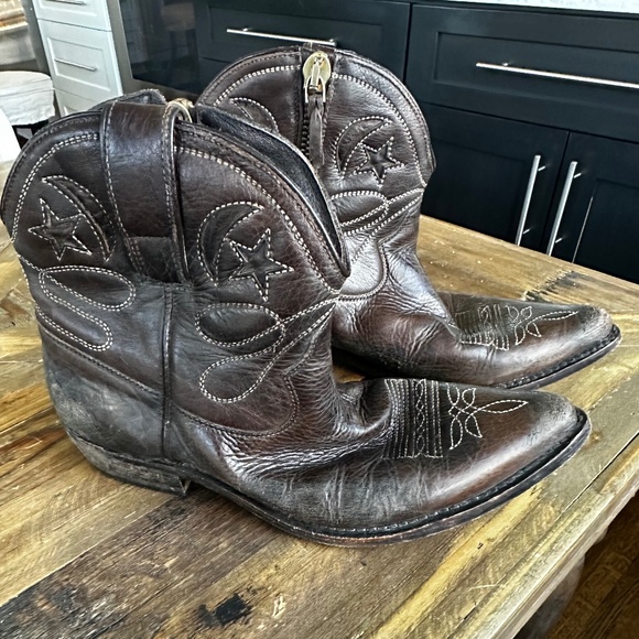 Vintage embroidered Golden Goose boots EU38 - Picture 1 of 9